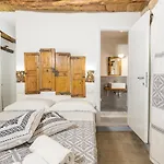 Bed And Terrace Caterina 3*