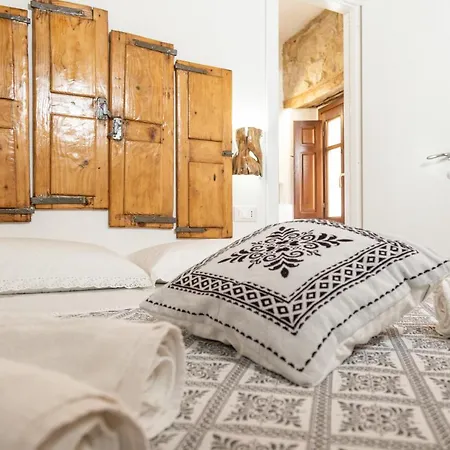 Bed And Terrace Caterina 3*